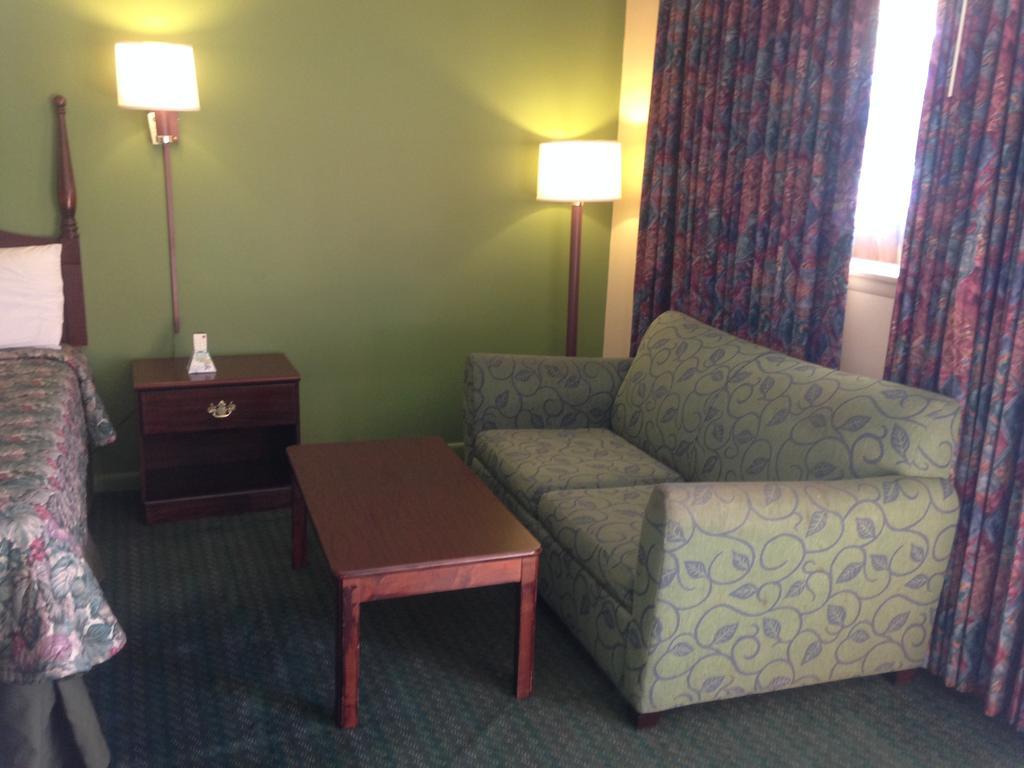 Gas Lite Motel Lawrenceville 객실 사진